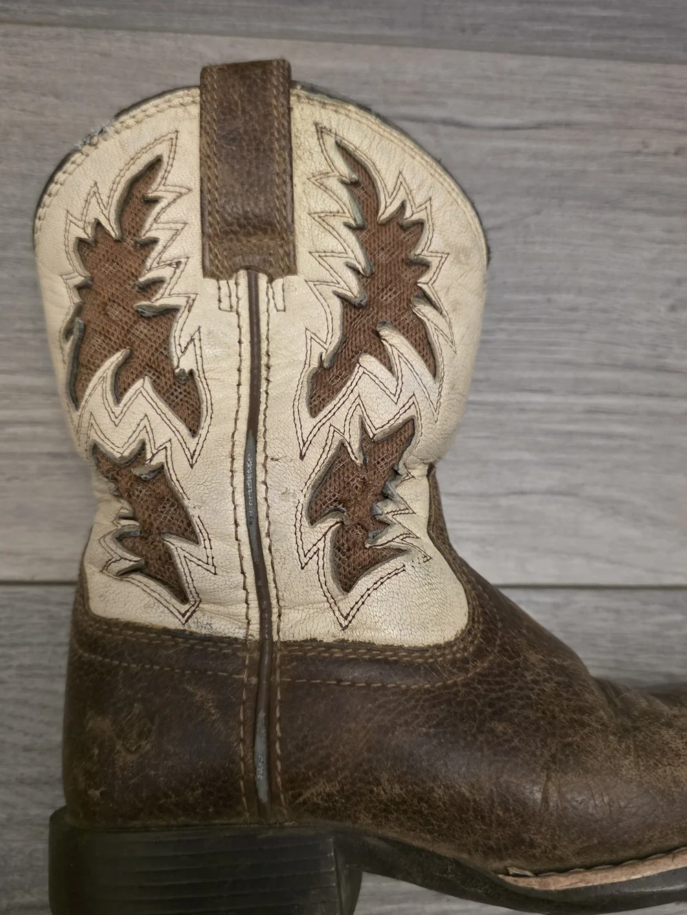 Ariat Kids VentTEK Western Cowboy Boots - Size 11 Youth (Style 10031490)
